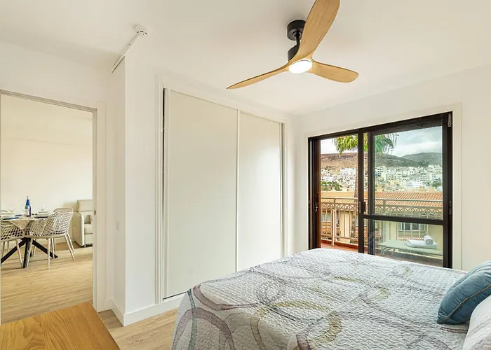 Apartment Cristianos - San Telmo Piscina Y Vistas Al Mar 3 *